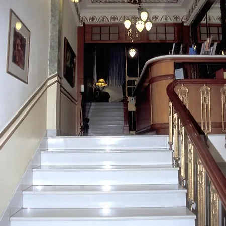 Tourist Hotel