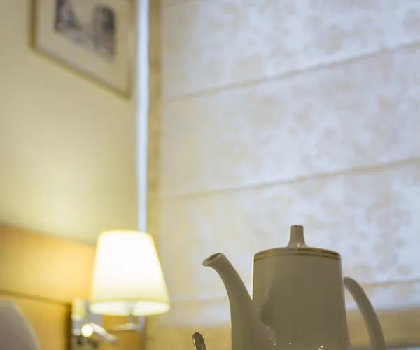 Tourist Hotel