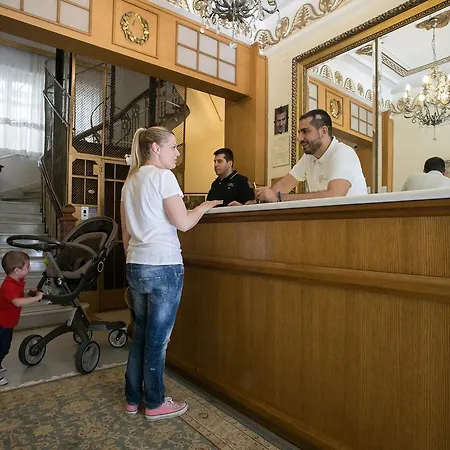 호텔 Tourist 테살로니키